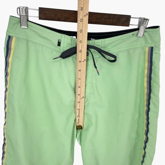 Quiksilver Seafoam Green Boardshorts - Picture 6 of 8